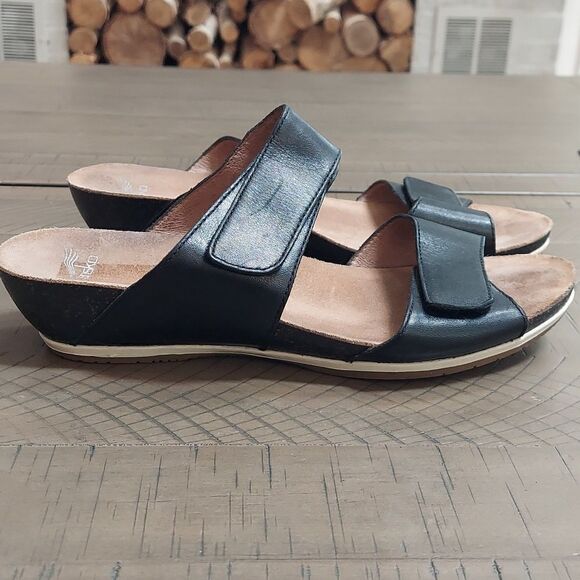 Dansko Vienna Black Low Wedge Sandals EU 41 - Picture 1 of 8